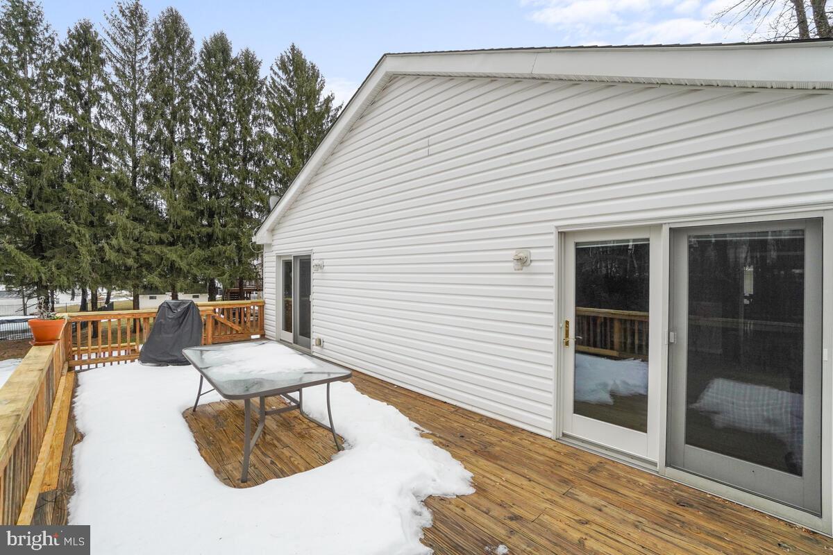 1016 Valewood Road Towson, MD 21286 - Photo 40 of 45 Deck