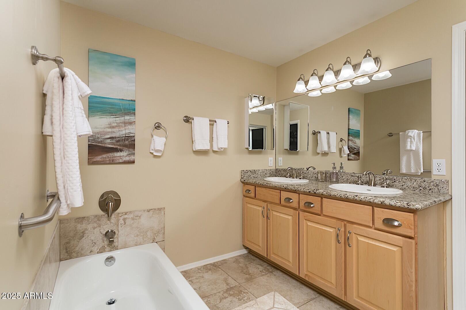 7609 East Indian Bend Road, Unit 2015 Scottsdale, AZ 85250 - Photo 10 of 17 Primary Bathroom Separate Tub/Shower