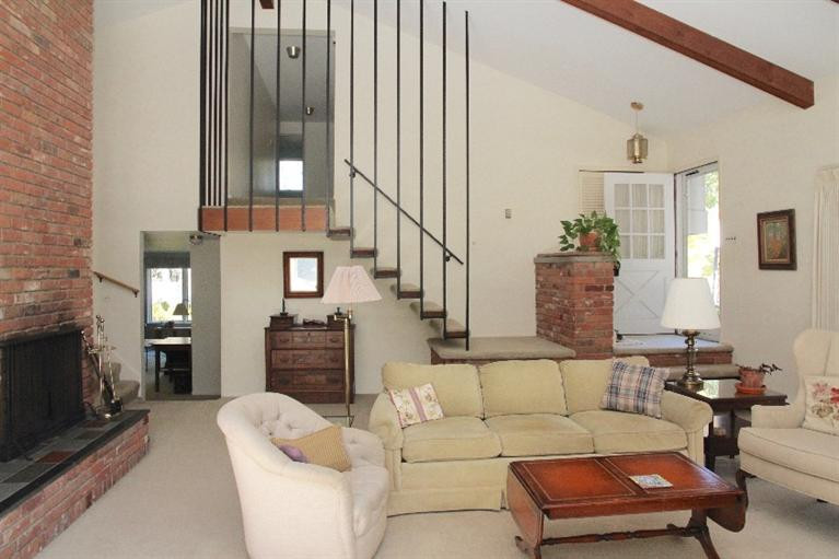 2648 Manchester Road Ann Arbor, MI 48104 - Photo 9 of 59 Photo 9