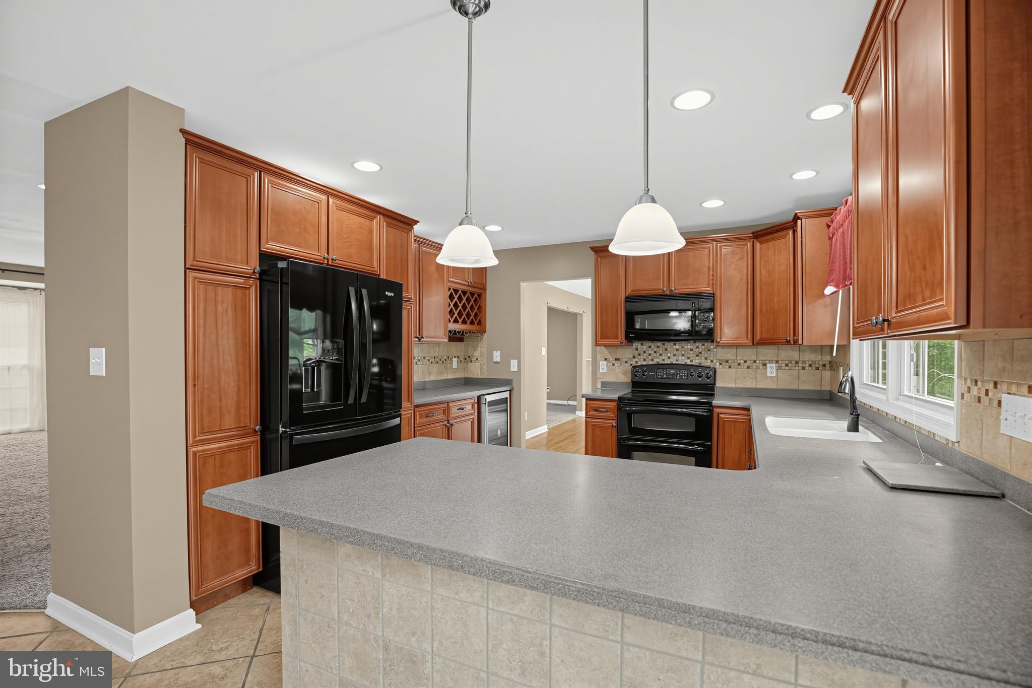 9430 Solomons Island Road North Owings, MD 20736 - Photo 9 of 36 Gallery Image 9