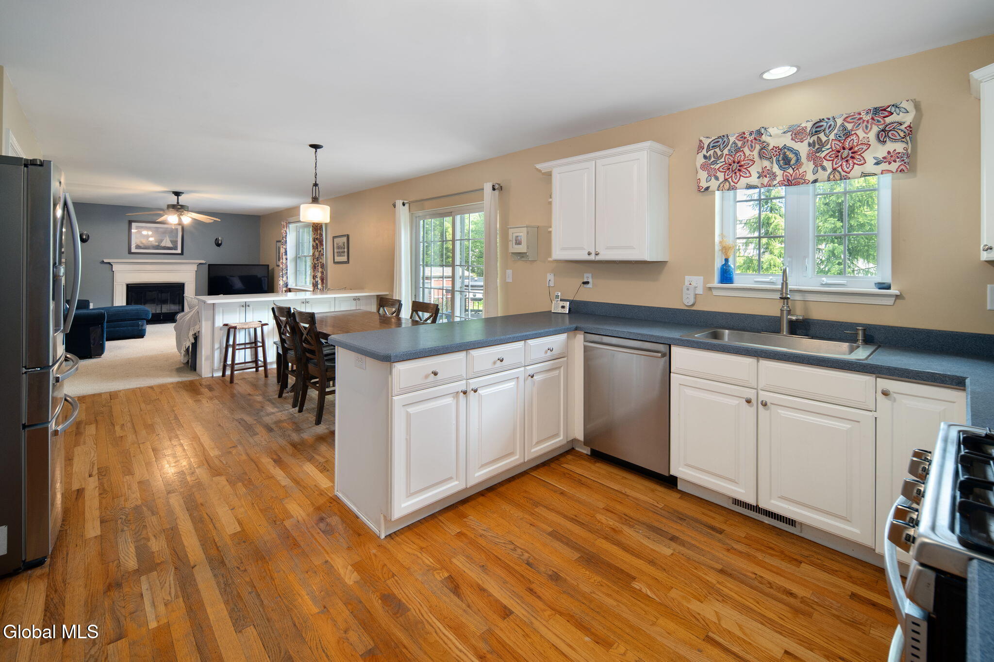 106 Berwick Road Bethlehem, NY 12054 - Photo 11 of 37 18-106BerwickRd_18