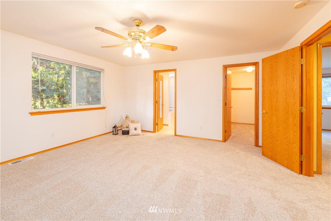 9635 Regency Loop Southeast Olympia, WA 98513 - Photo 11 of 25 Gallery Image 11