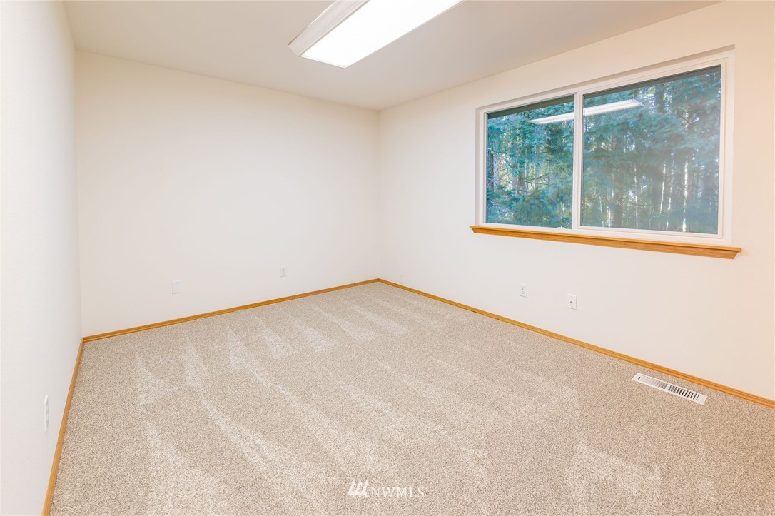 9635 Regency Loop Southeast Olympia, WA 98513 - Photo 14 of 25 Gallery Image 14