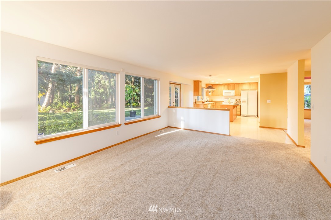 9635 Regency Loop Southeast Olympia, WA 98513 - Photo 10 of 25 Gallery Image 10