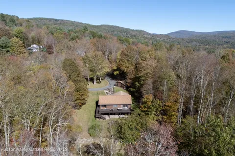 $599,000 | 211 Hastings Court, Grahamsville, NY 12740