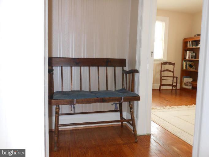 616 North Bend Road Baltimore, MD 21229 - Photo 10 of 18