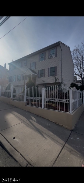 247 East 16th Street Paterson, NJ 07524 - Photo 1 of 9