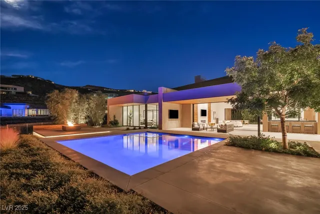 $7,750,000 | 6 Rockmount Court, Henderson, NV 89012