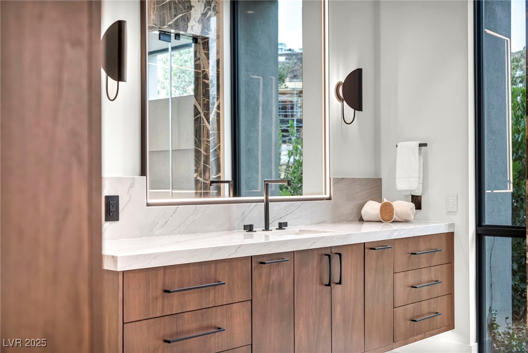 6 Rockmount Court Henderson, NV 89012 - Photo 13 of 43