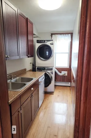$2,050 | 21 Windham Street, Unit 3, Worcester, MA 01610