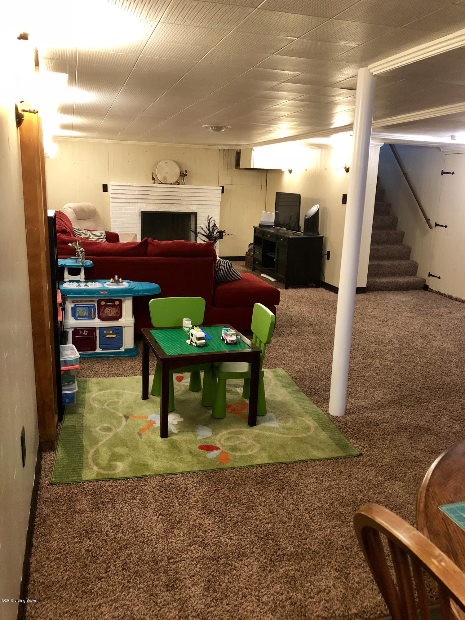 213 Tyne Road Louisville, KY 40207 - Photo 20 of 32 IMG_3780