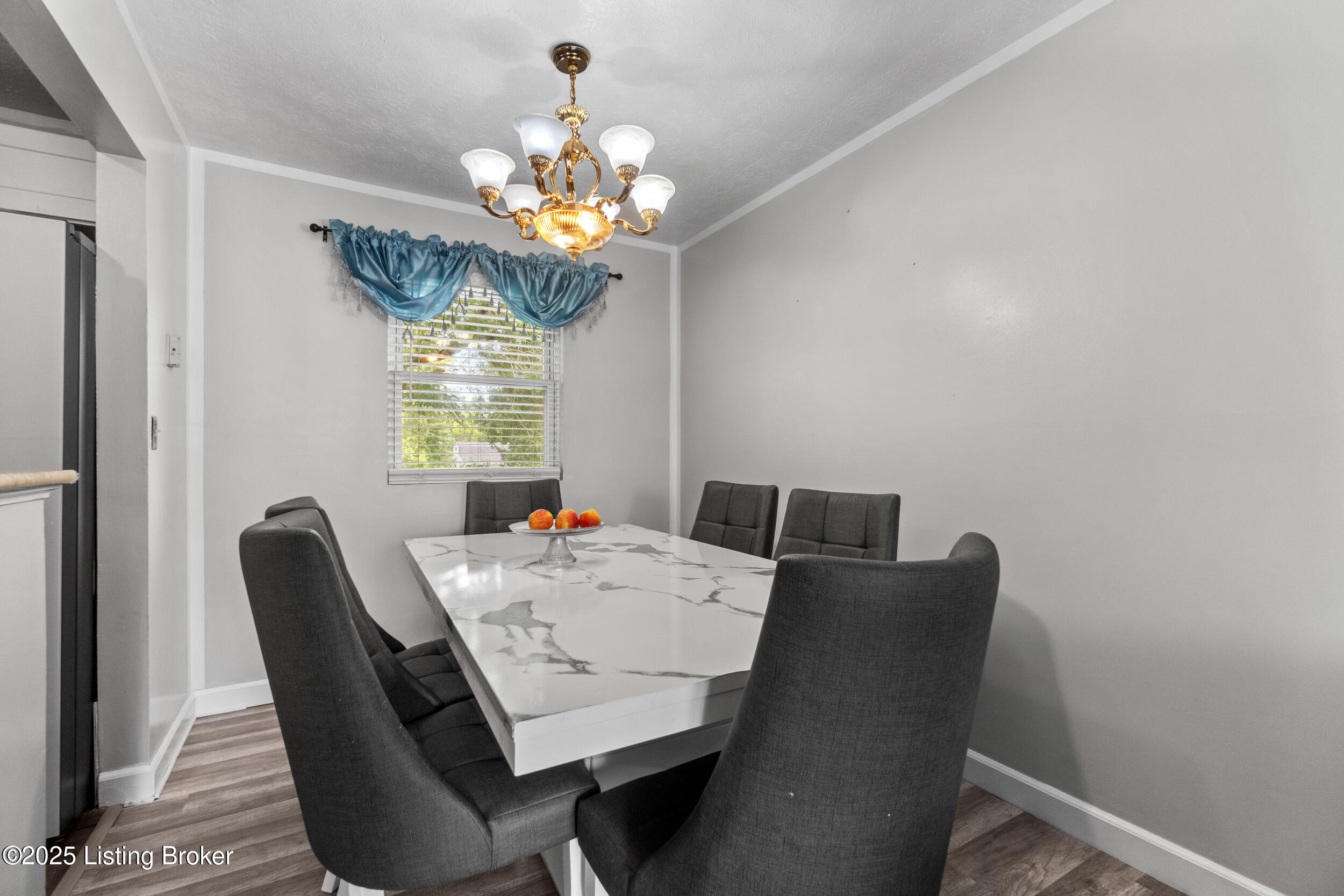 409 Revolutionary Road Louisville, KY 40214 - Photo 7 of 31 dsc07641