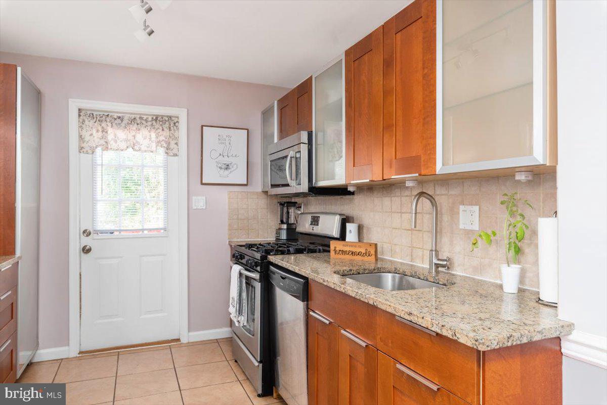 6832 Barton Road Hyattsville, MD 20784 - Photo 12 of 35 Gallery Image 12