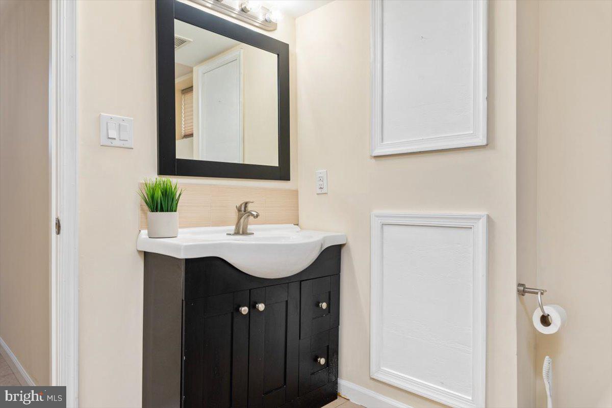 6832 Barton Road Hyattsville, MD 20784 - Photo 30 of 35 Gallery Image 30