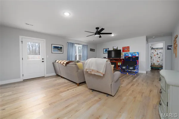 $380,000 | 155 Mesa Drive, Waynesville, MO 65583