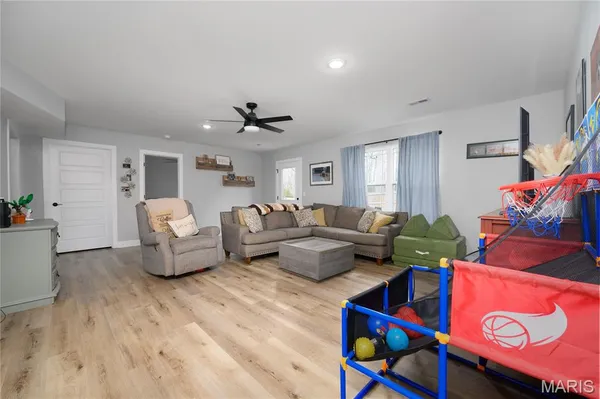 $380,000 | 155 Mesa Drive, Waynesville, MO 65583