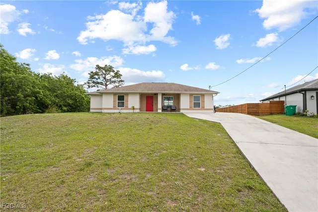 $249,000 | 5011 Dania Circle, LaBelle, FL 33935