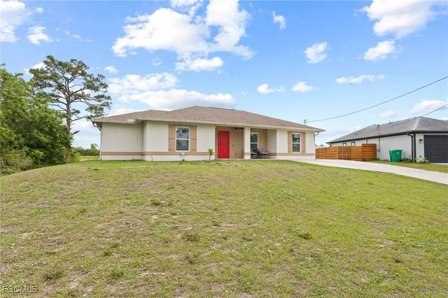 $249,000 | 5011 Dania Circle, LaBelle, FL 33935