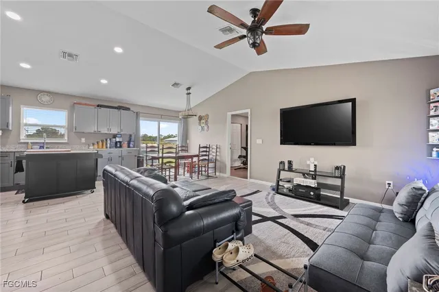 $249,000 | 5011 Dania Circle, LaBelle, FL 33935