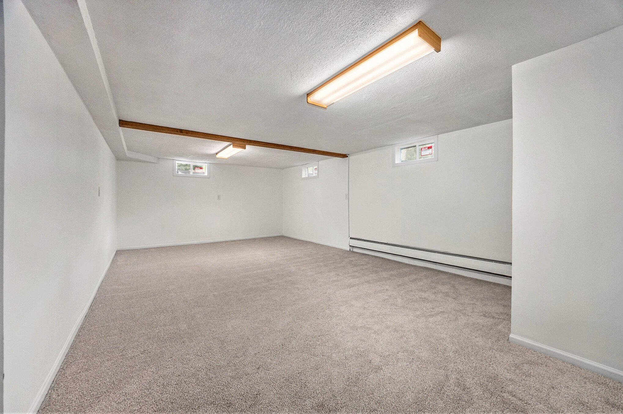 1360 Logan Road Muskegon, MI 49445 - Photo 20 of 32 020_1360_logan-33