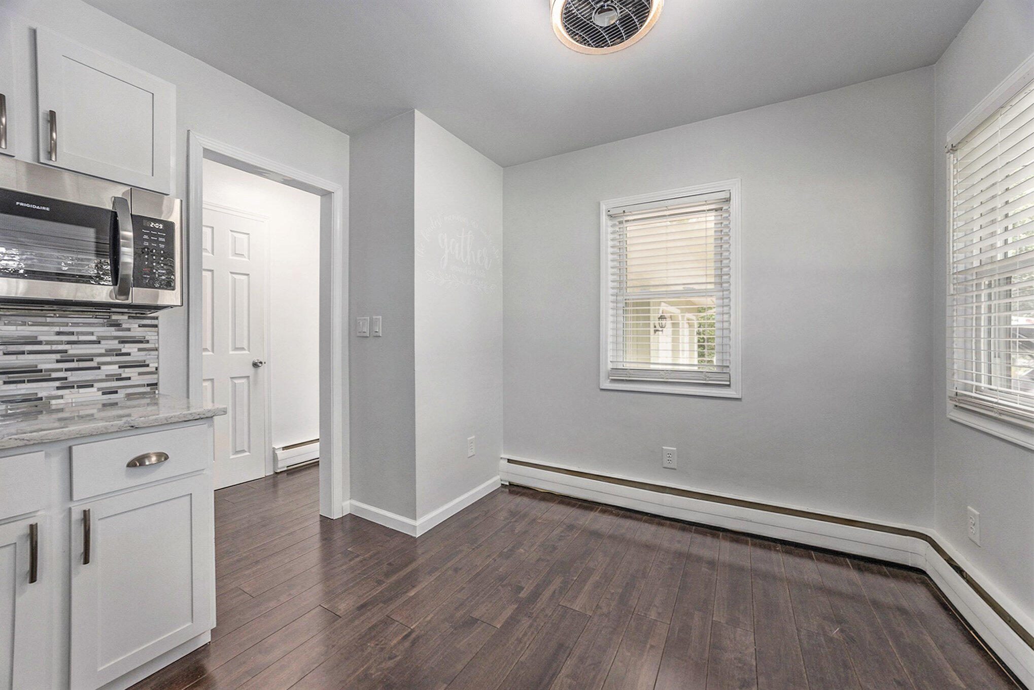 1360 Logan Road Muskegon, MI 49445 - Photo 10 of 32 010_1360_logan-25