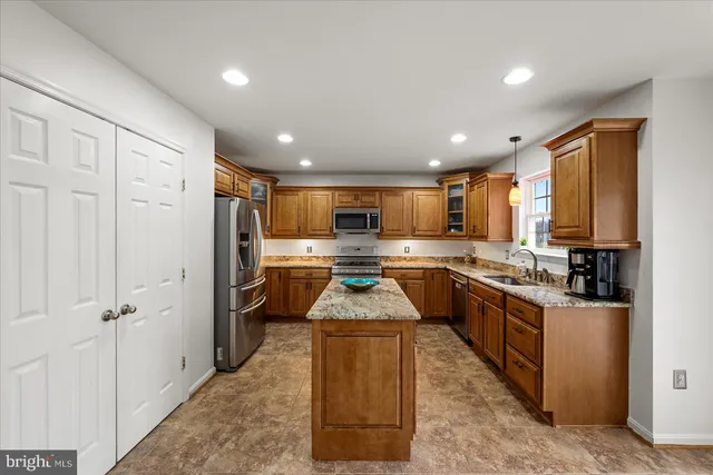 $625,000 | 28 Basalt Drive, Fredericksburg, VA 22406