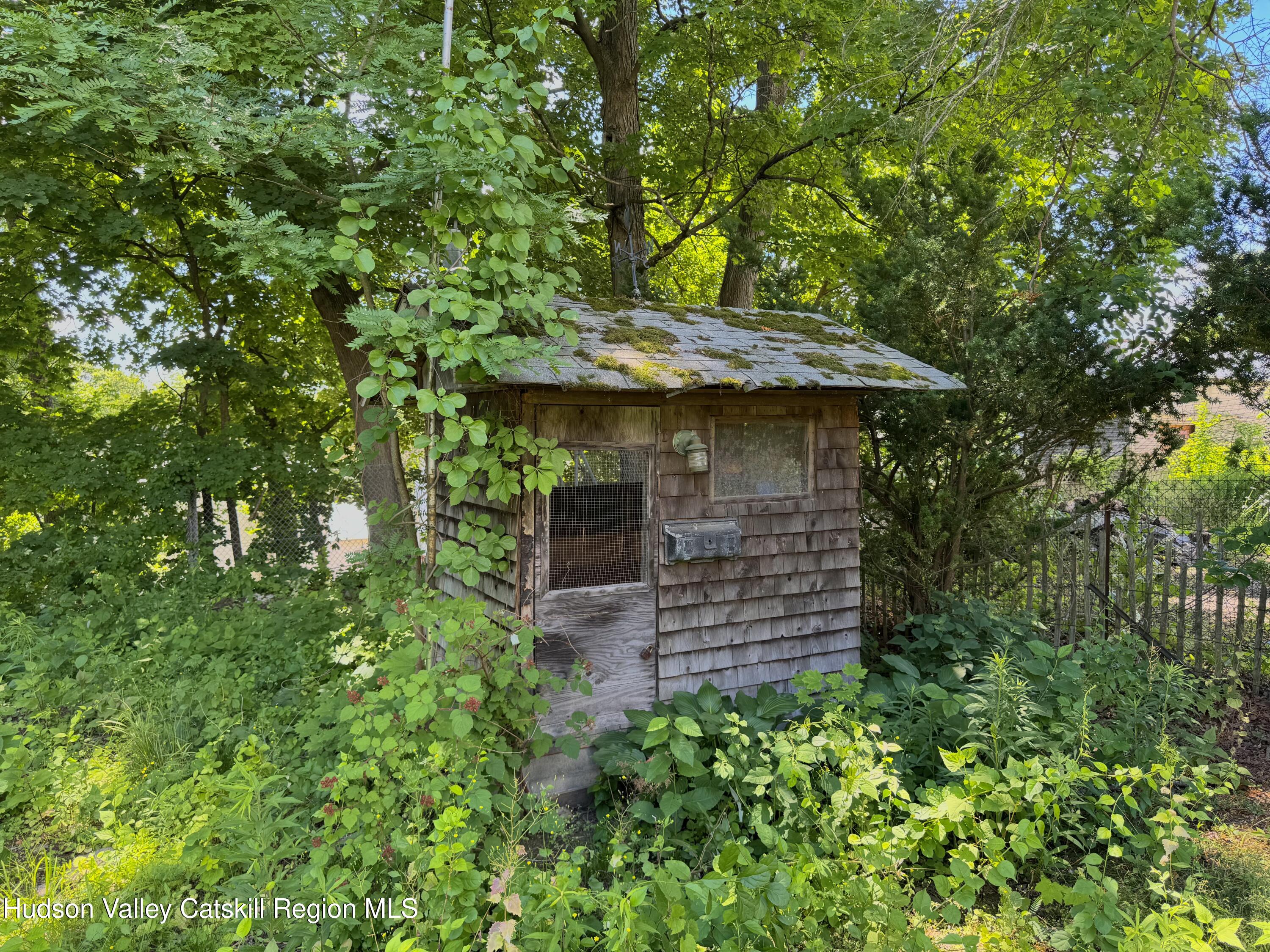 11 North Montgomery Athens, NY 12015 - Photo 6 of 28 6