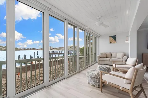 $1,250,000 | 322 Harbour Drive, Unit 103A, Naples, FL 34103