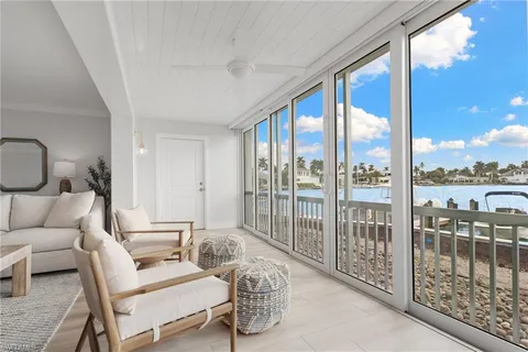 $1,250,000 | 322 Harbour Drive, Unit 103A, Naples, FL 34103