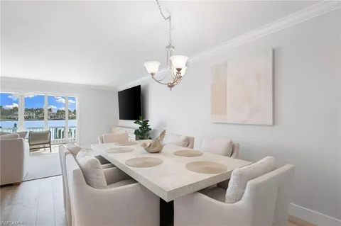 $1,250,000 | 322 Harbour Drive, Unit 103A, Naples, FL 34103