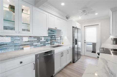 $1,250,000 | 322 Harbour Drive, Unit 103A, Naples, FL 34103