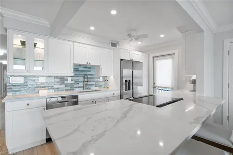 $1,250,000 | 322 Harbour Drive, Unit 103A, Naples, FL 34103