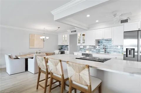 $1,250,000 | 322 Harbour Drive, Unit 103A, Naples, FL 34103