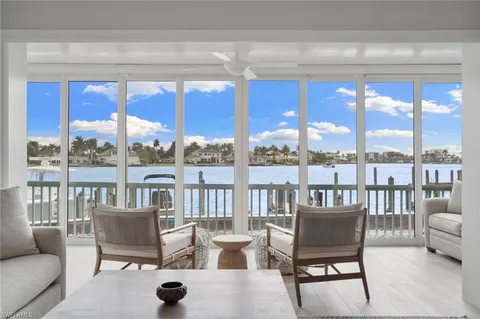 $1,250,000 | 322 Harbour Drive, Unit 103A, Naples, FL 34103