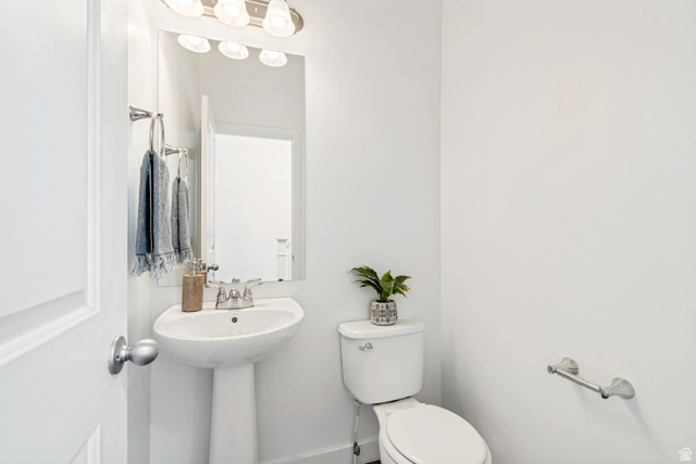 2858 West Bear Ridge Way Lehi, UT 84048 - Photo 13 of 34