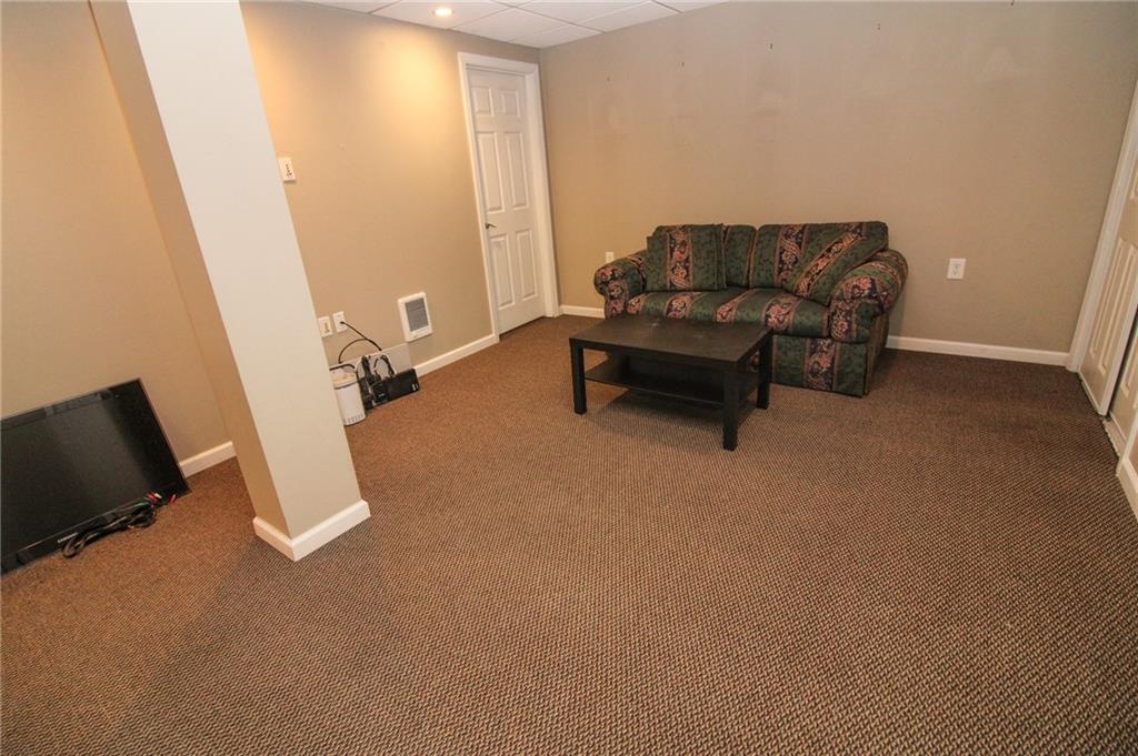 462 Aten Road Coraopolis, PA 15108 - Photo 16 of 22 Gallery Image 16