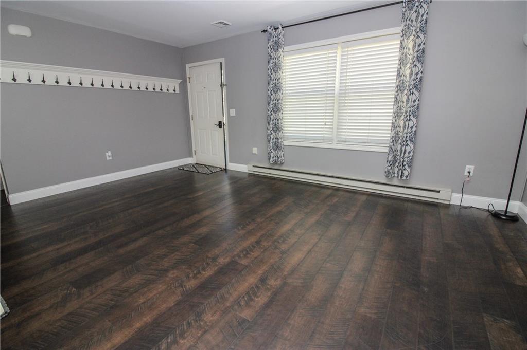 462 Aten Road Coraopolis, PA 15108 - Photo 5 of 22 Gallery Image 5