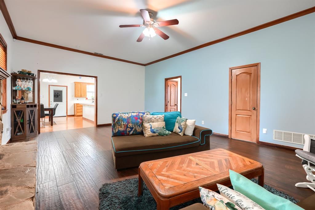4502 Dexham Road Rowlett, TX 75088 - Photo 12 of 38