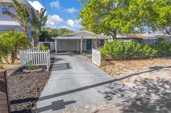 $489,500 | 6305 South Selbourne Avenue, Tampa, FL 33611