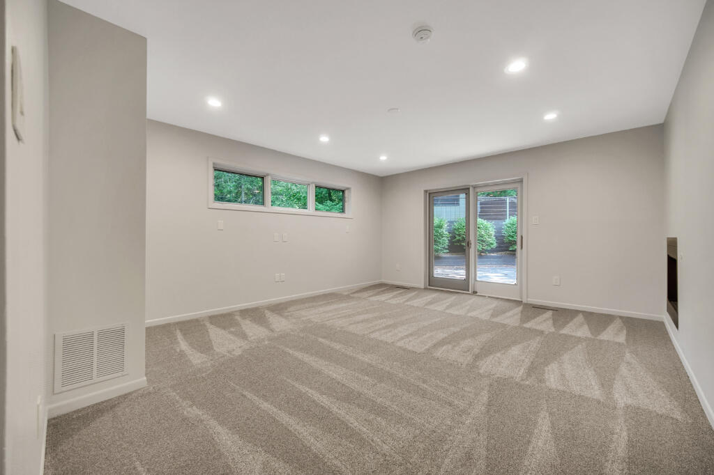 63 Diana Road Portage, IN 46368 - Photo 13 of 40 1024x682
