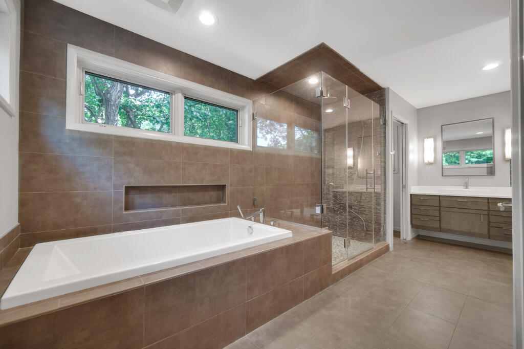 63 Diana Road Portage, IN 46368 - Photo 14 of 40 1024x682