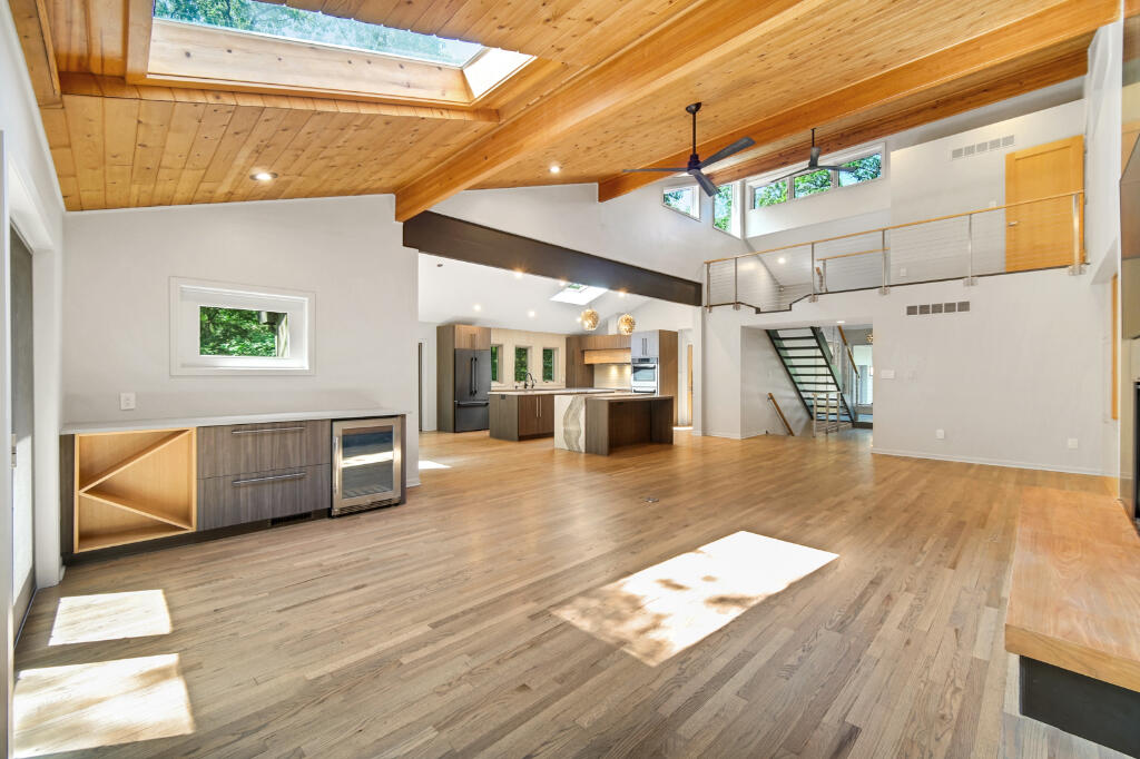 63 Diana Road Portage, IN 46368 - Photo 5 of 40 1024x682