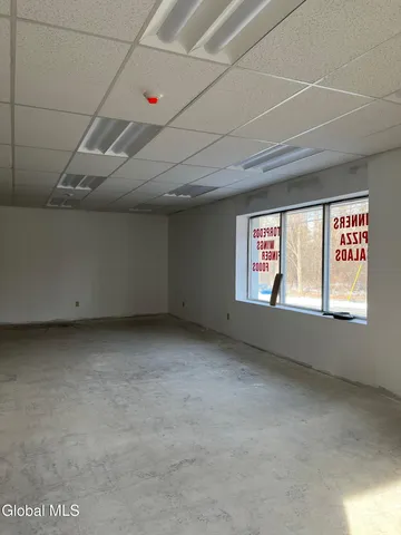 $22 | 282 Middletown Road, Waterford, NY 12188