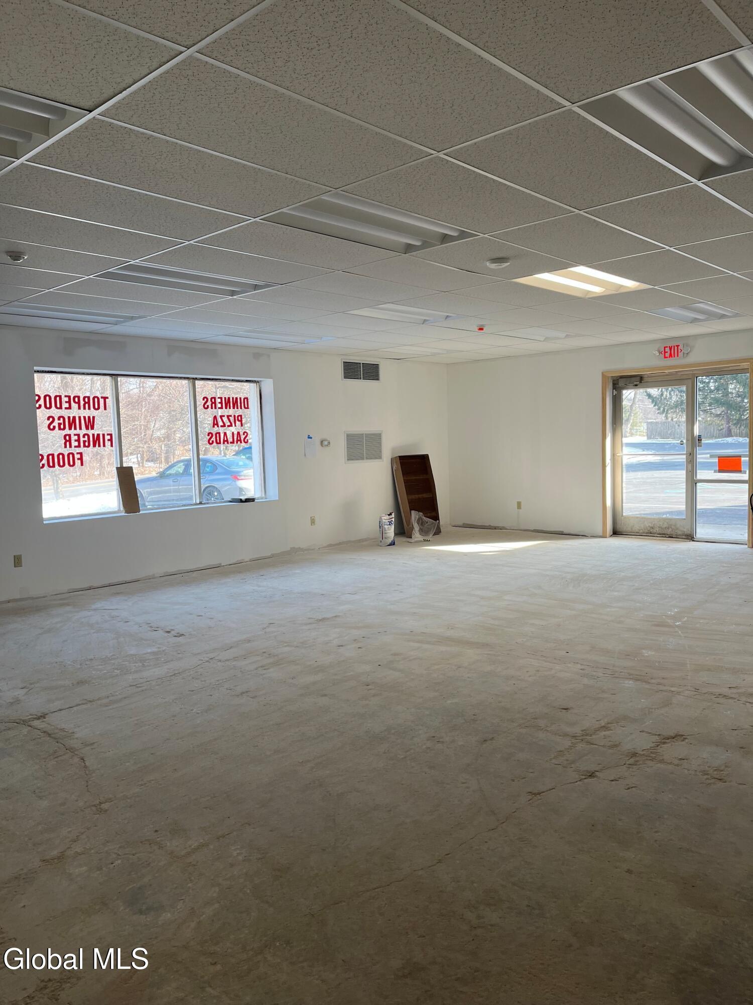 282 Middletown Road Waterford, NY 12188 - Photo 3 of 15 3