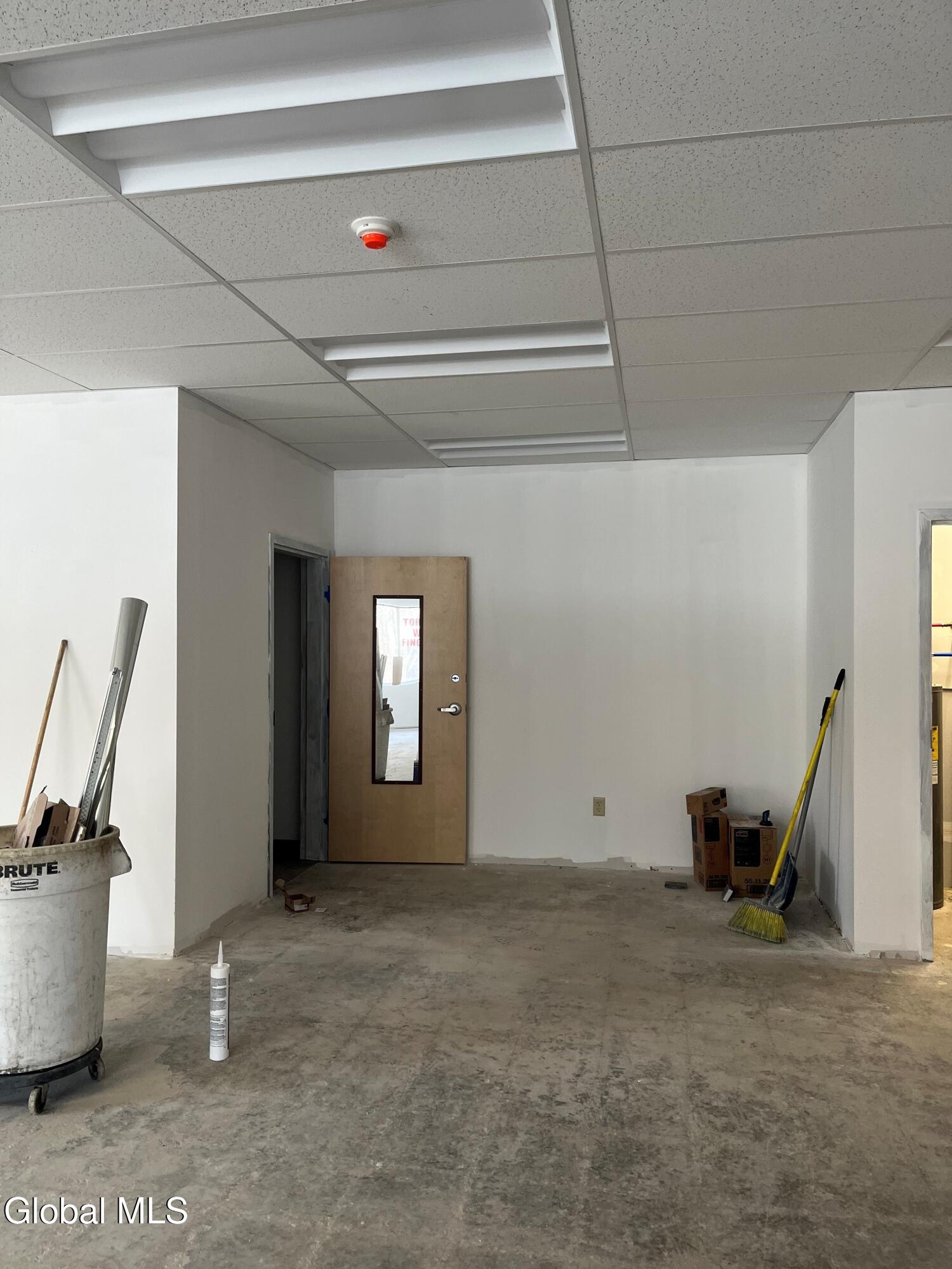 282 Middletown Road Waterford, NY 12188 - Photo 5 of 15 6