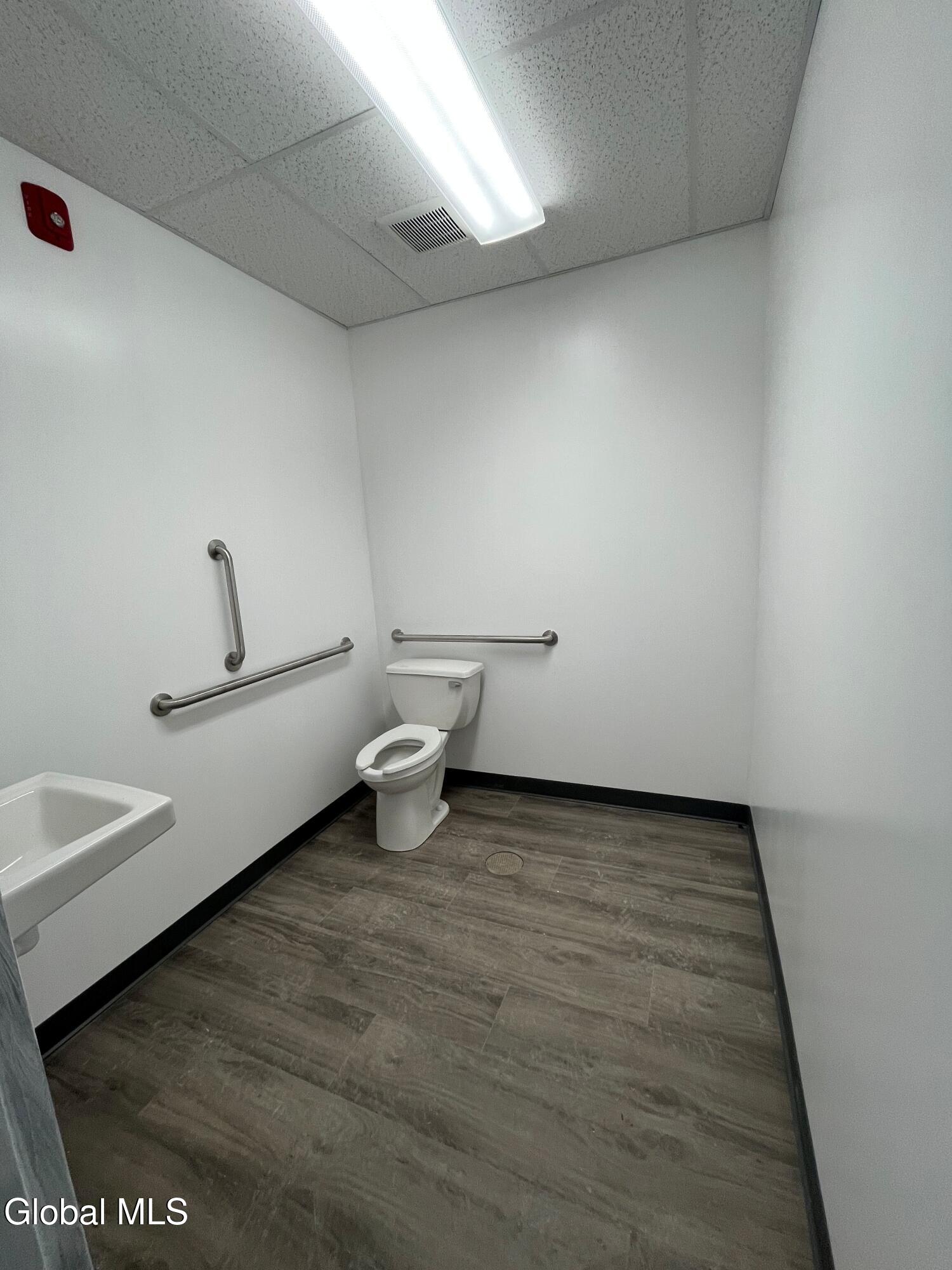 282 Middletown Road Waterford, NY 12188 - Photo 7 of 15 10