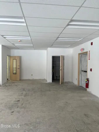 $22 | 282 Middletown Road, Waterford, NY 12188