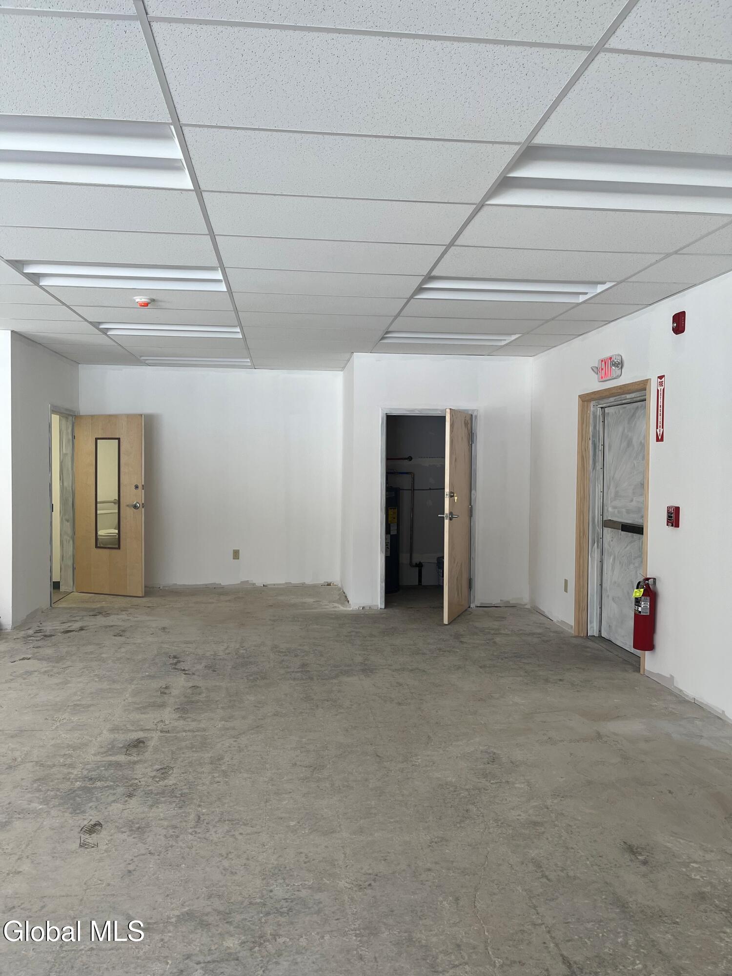 282 Middletown Road Waterford, NY 12188 - Photo 10 of 15 15