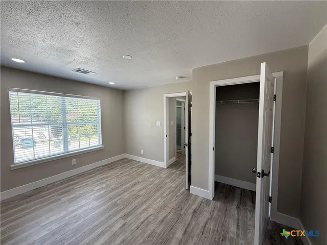 $1,800 | 625 Alabama Street, San Marcos, TX 78666