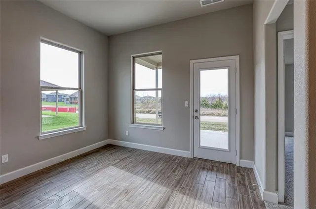 $419,700 | 26571 West 83rd Terrace, Lenexa, KS 66227